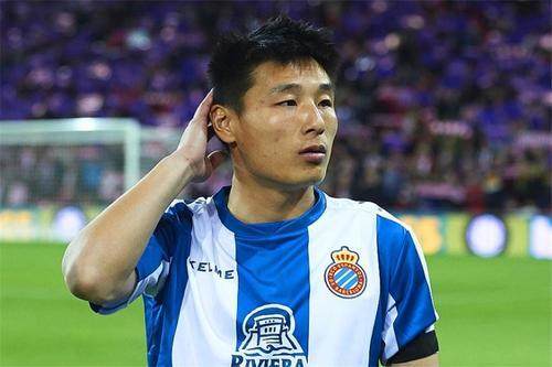 开云体育官方平台-憋屈！102天未首发武磊罕见怒推对手 队友的反应……